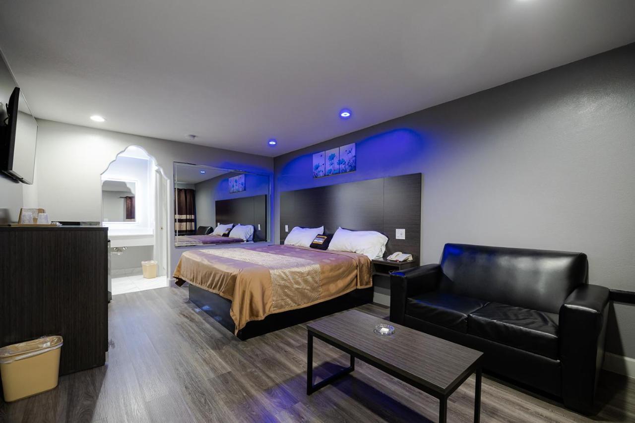 Downtowner Inns - Houston Downtown & Convention Center Экстерьер фото