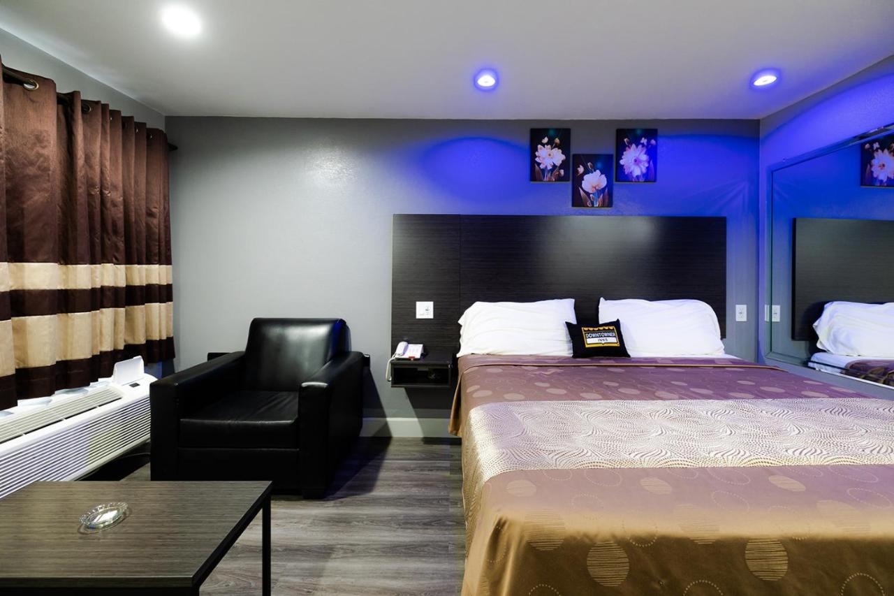 Downtowner Inns - Houston Downtown & Convention Center Экстерьер фото